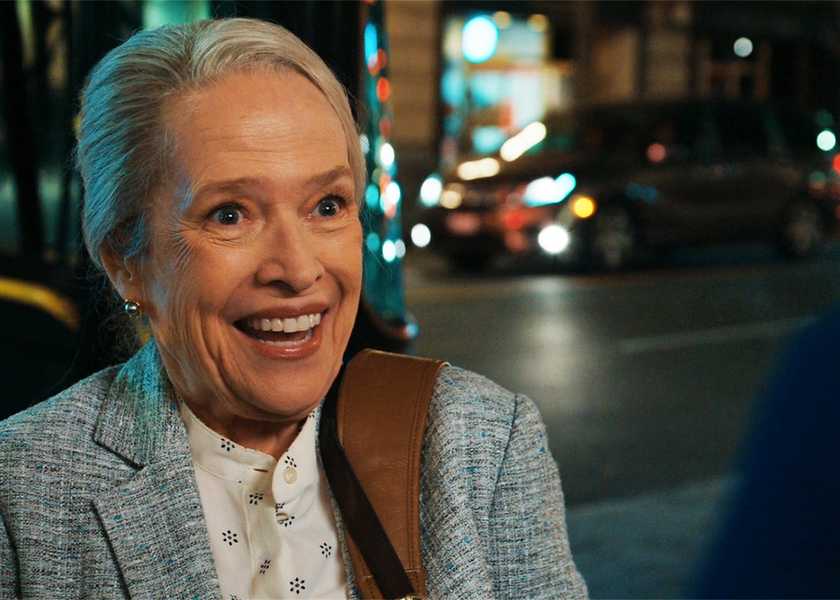 Kathy Bates smiling to Olympia in Matlock season 1, episode 17